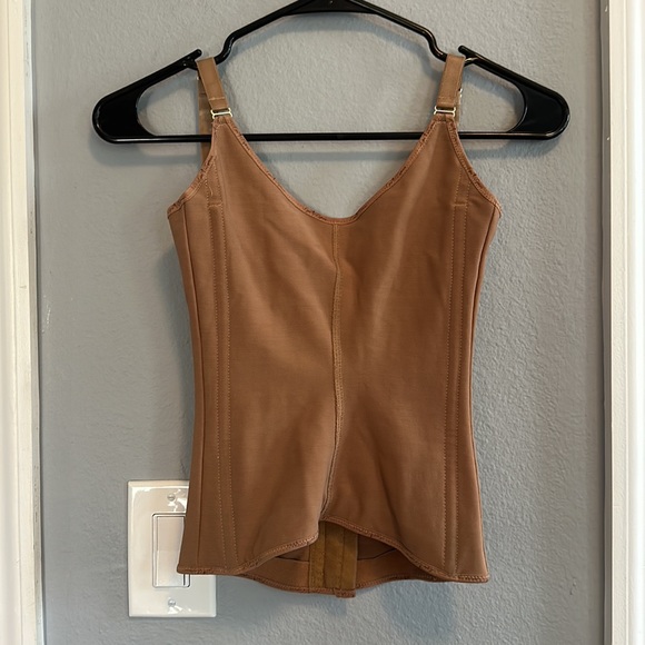 NWOT Lipo Express Female Vest - Picture 8 of 9